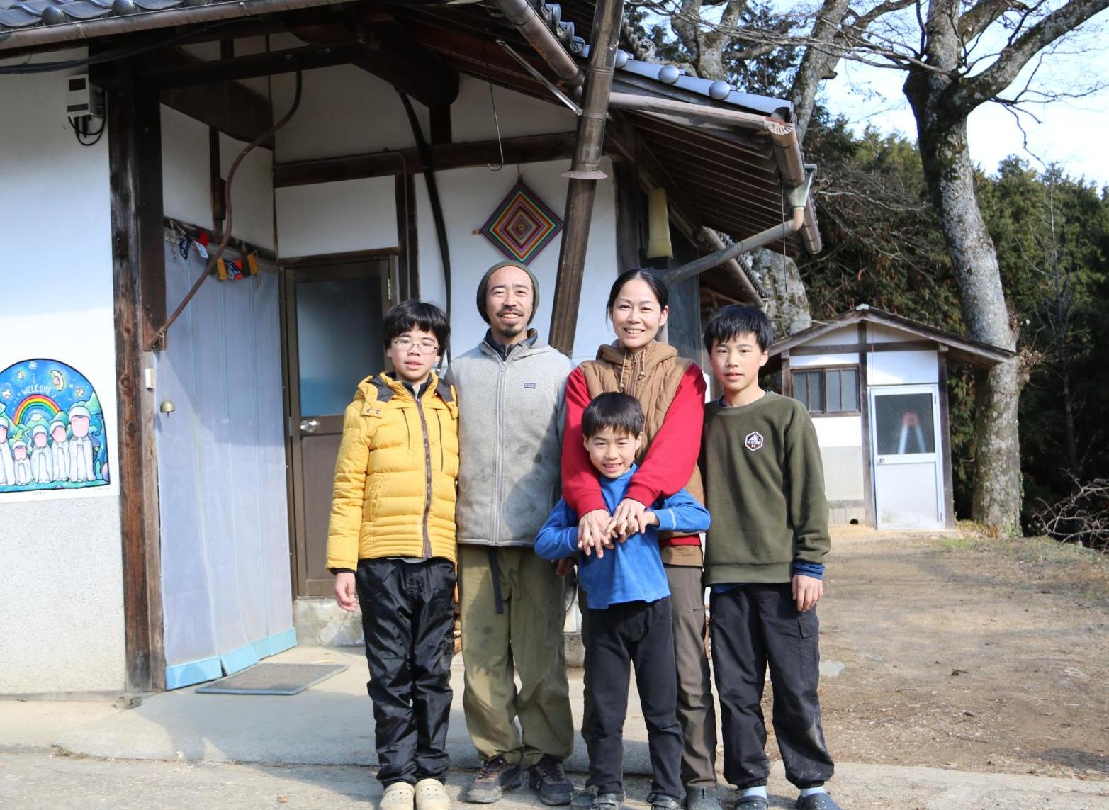 上條さん一家の画像