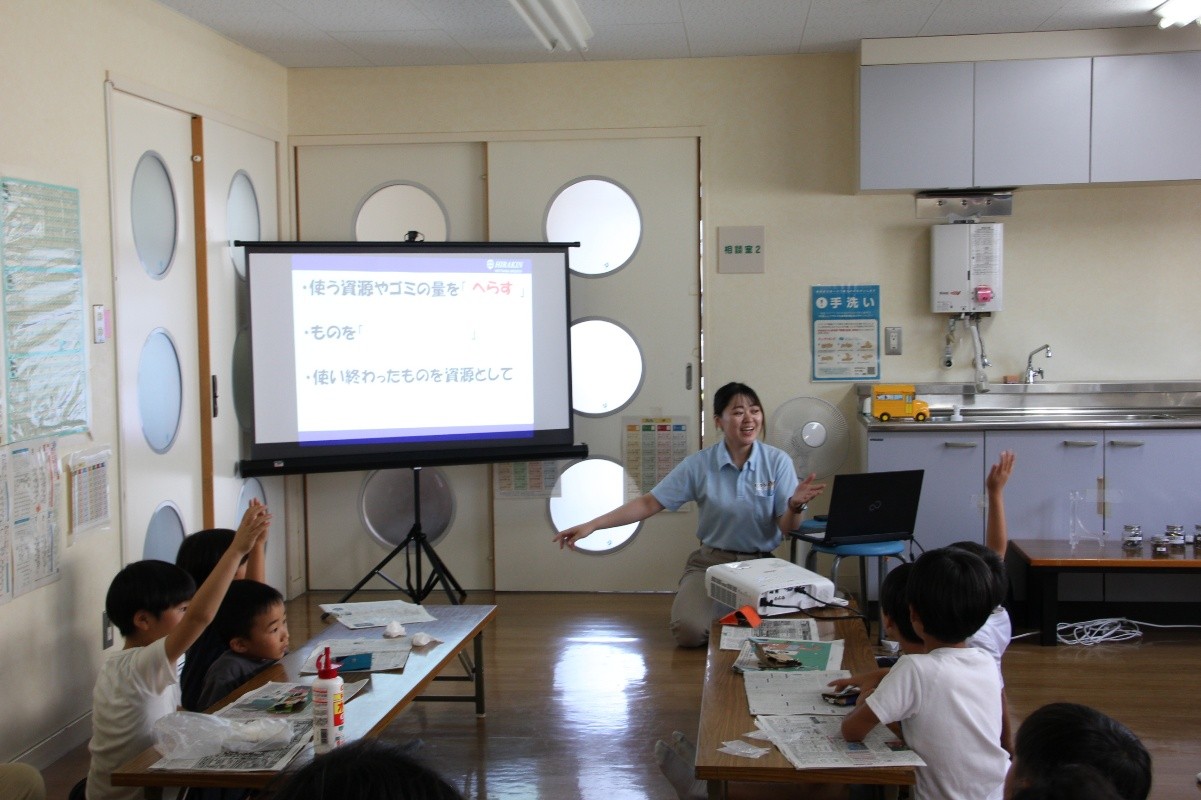 中児童館の工作教室の画像