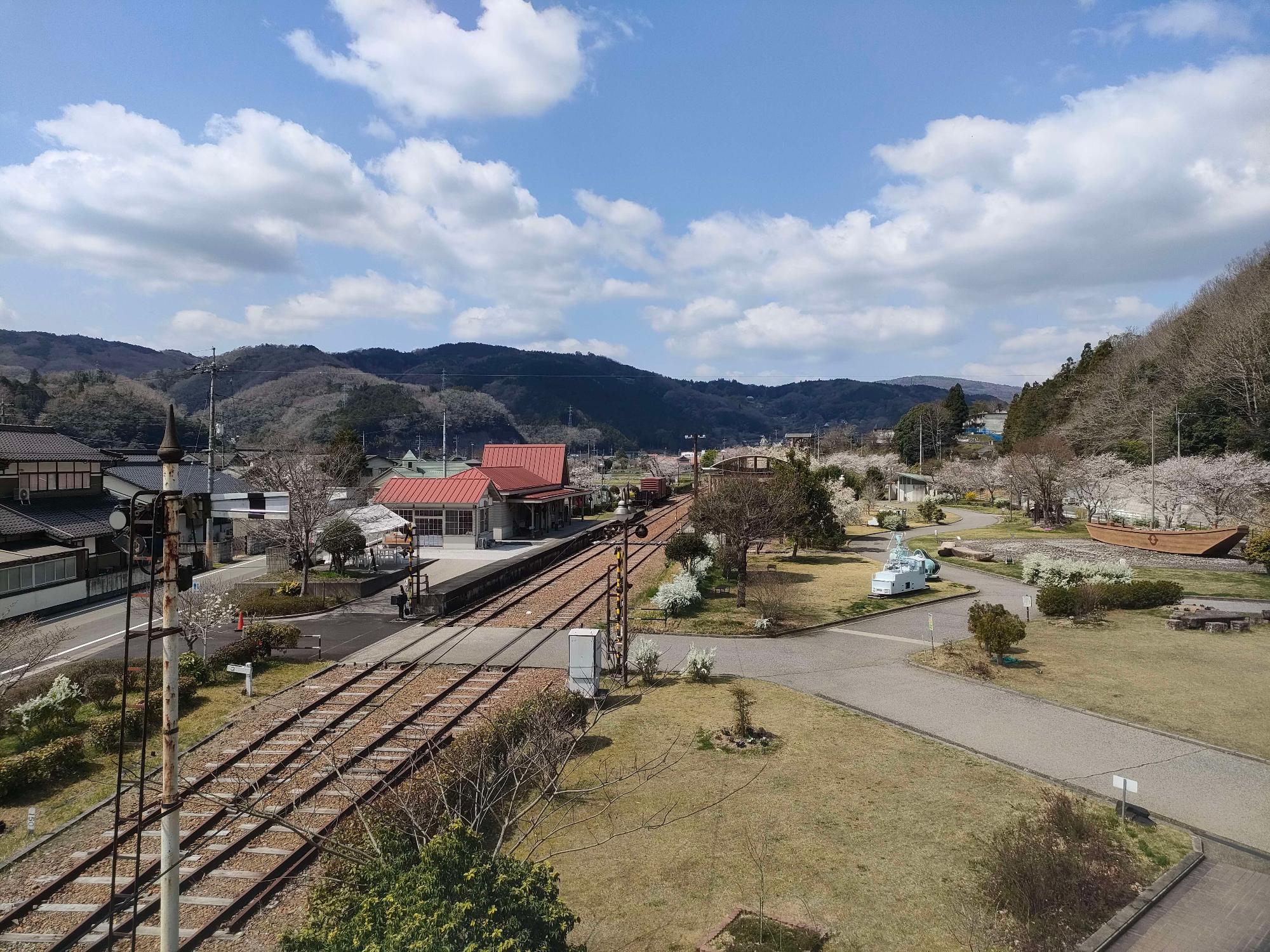 自由に過ごせのびのびできる柵原ふれあい鉱山公園の画像